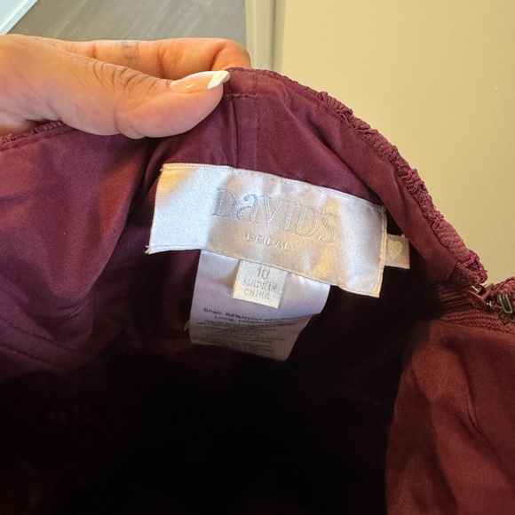 Beautiful lace dress - Picture 4 of 4